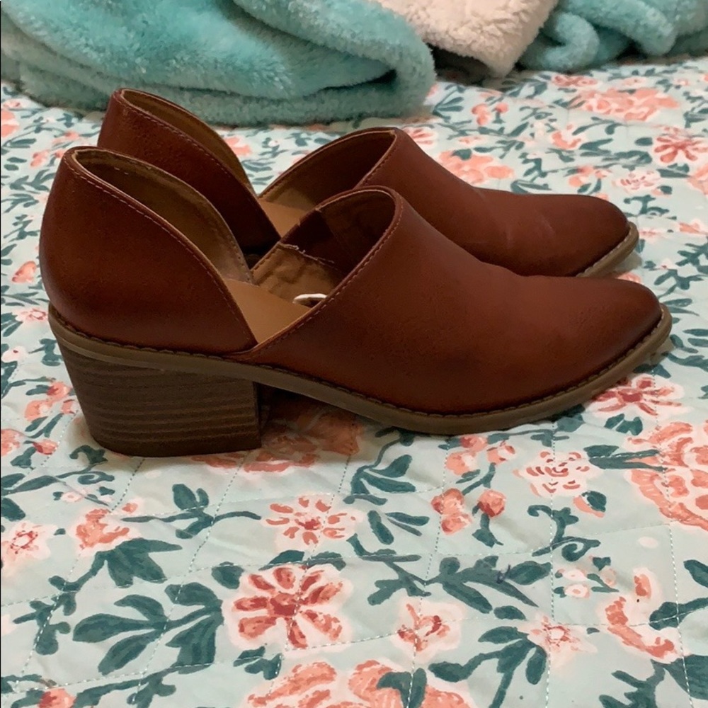 Block Heel Bootie - Picture 7 of 7